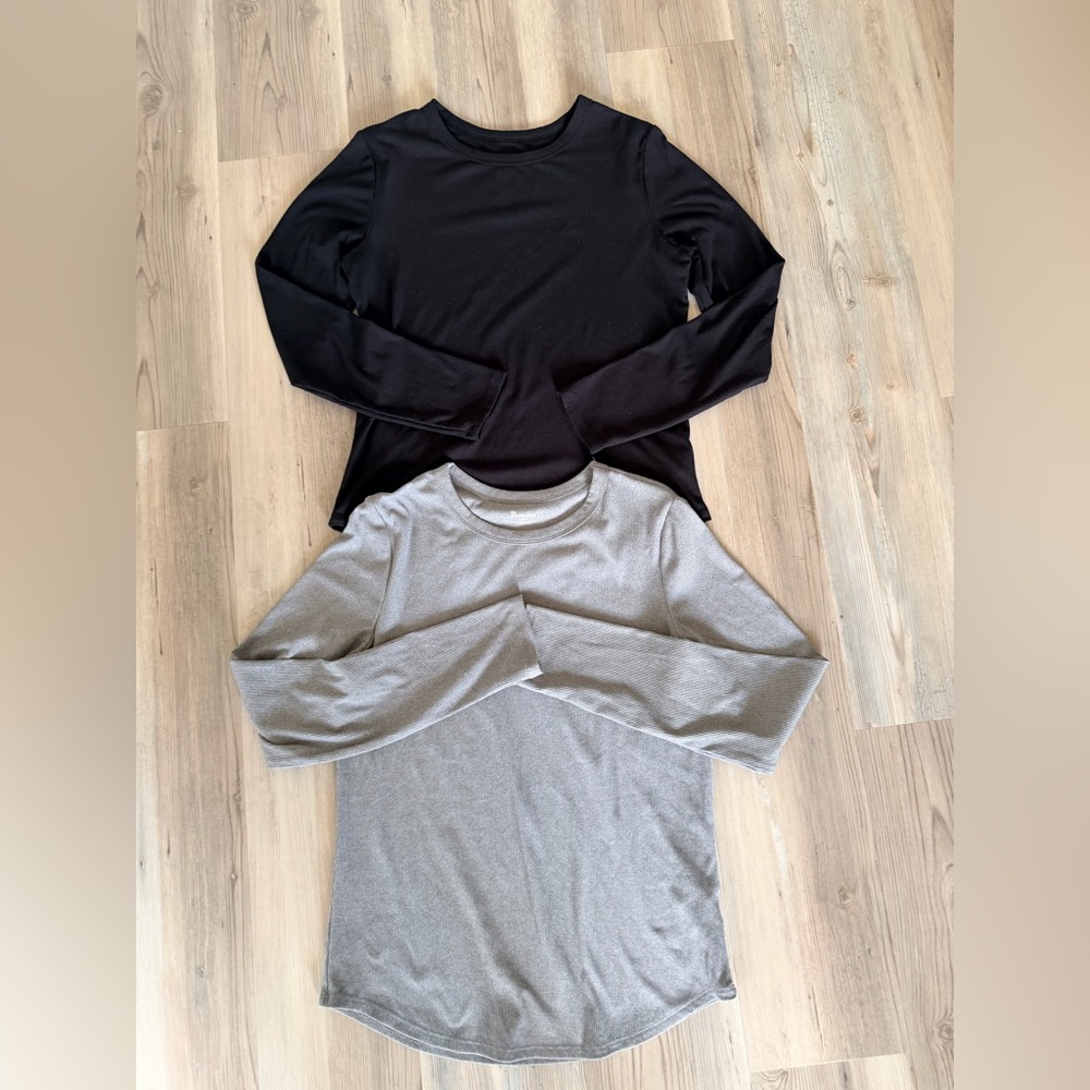 No Boundaries Ribbed Crewneck Top - Black and Light Gray Size L